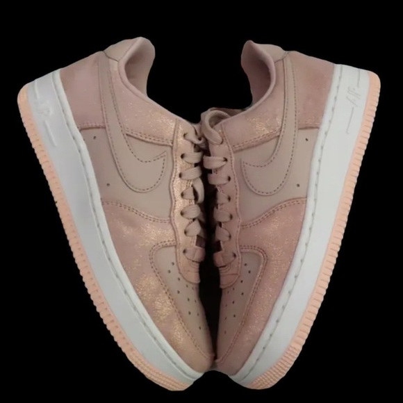 Nike Air Force 1 Metallic Blush - Picture 1 of 12